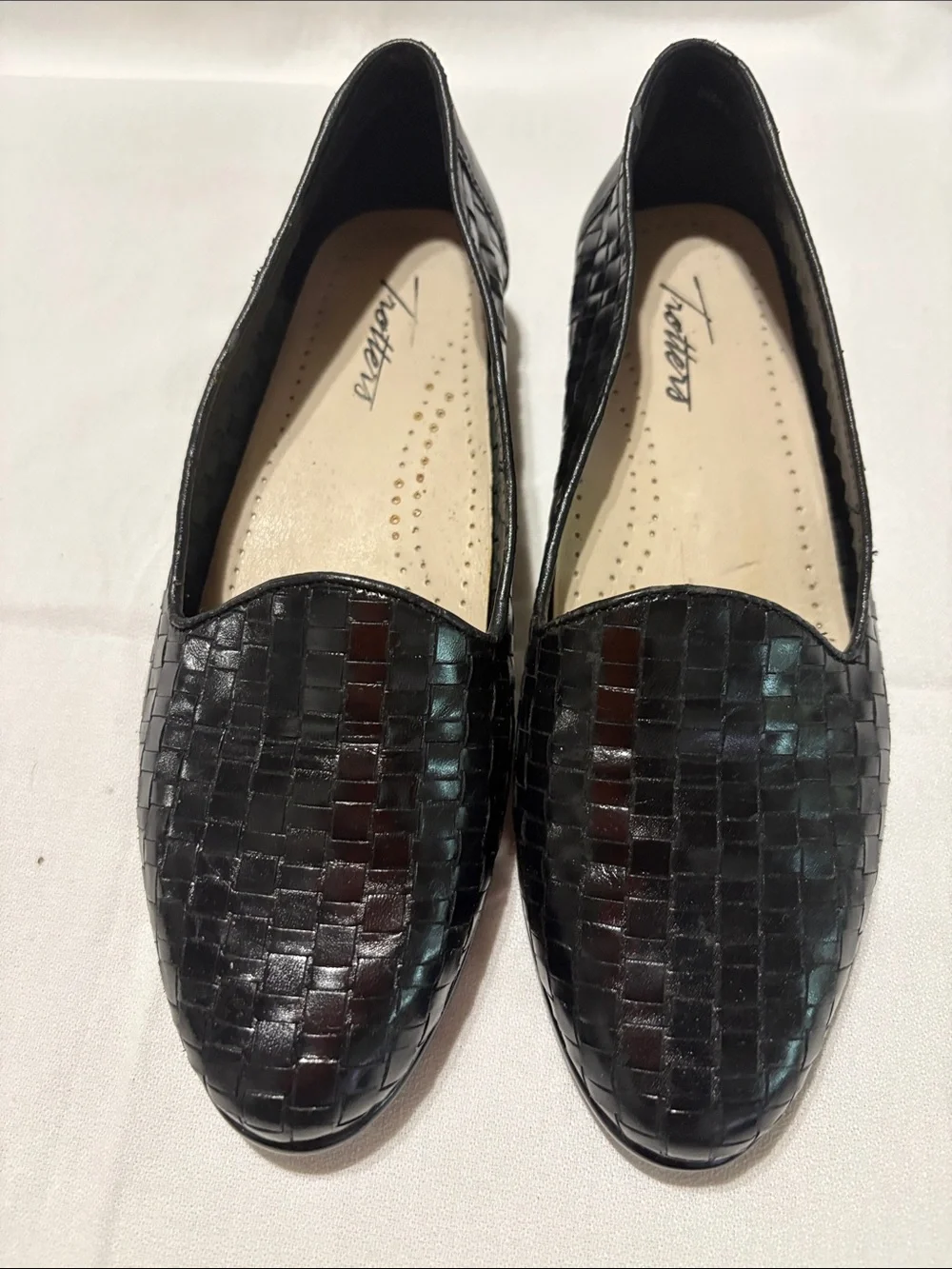 Trotters Black Woven Leather Slip-On Flats